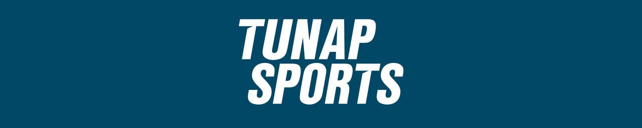 Blaues Banner mit der Aufschrift "TUNAP SPORTS"