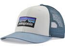 Patagonia P-6 Logo Trucker Hat, white w/light plume grey | Bild 1