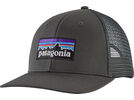 Patagonia P-6 Logo Trucker Hat, forge grey | Bild 1