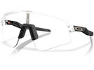 Oakley Sutro Lite Sweep, Clear To Black Iridium Photochromic / matte clear | Bild 13