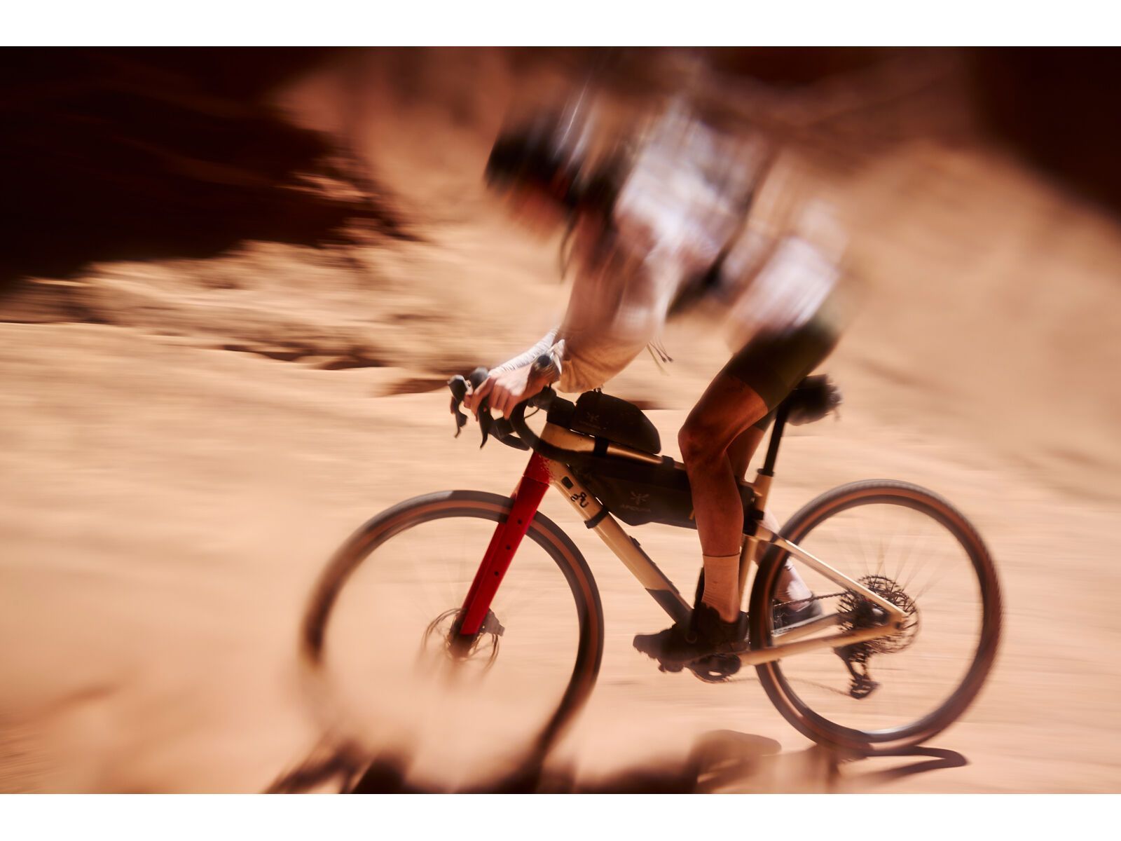 BMC URS 01 Four, pearl white/red - Bild 26