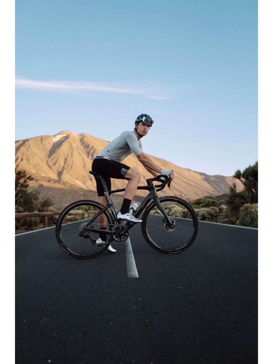 Q36.5 Unique Pro Bib Shorts, schwarz - Bild 8