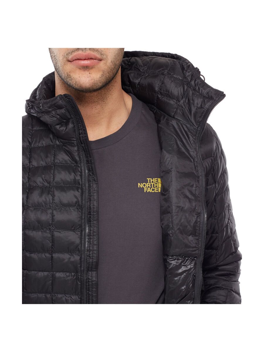 The North Face Mens ThermoBall Hoodie, black - Bild 4