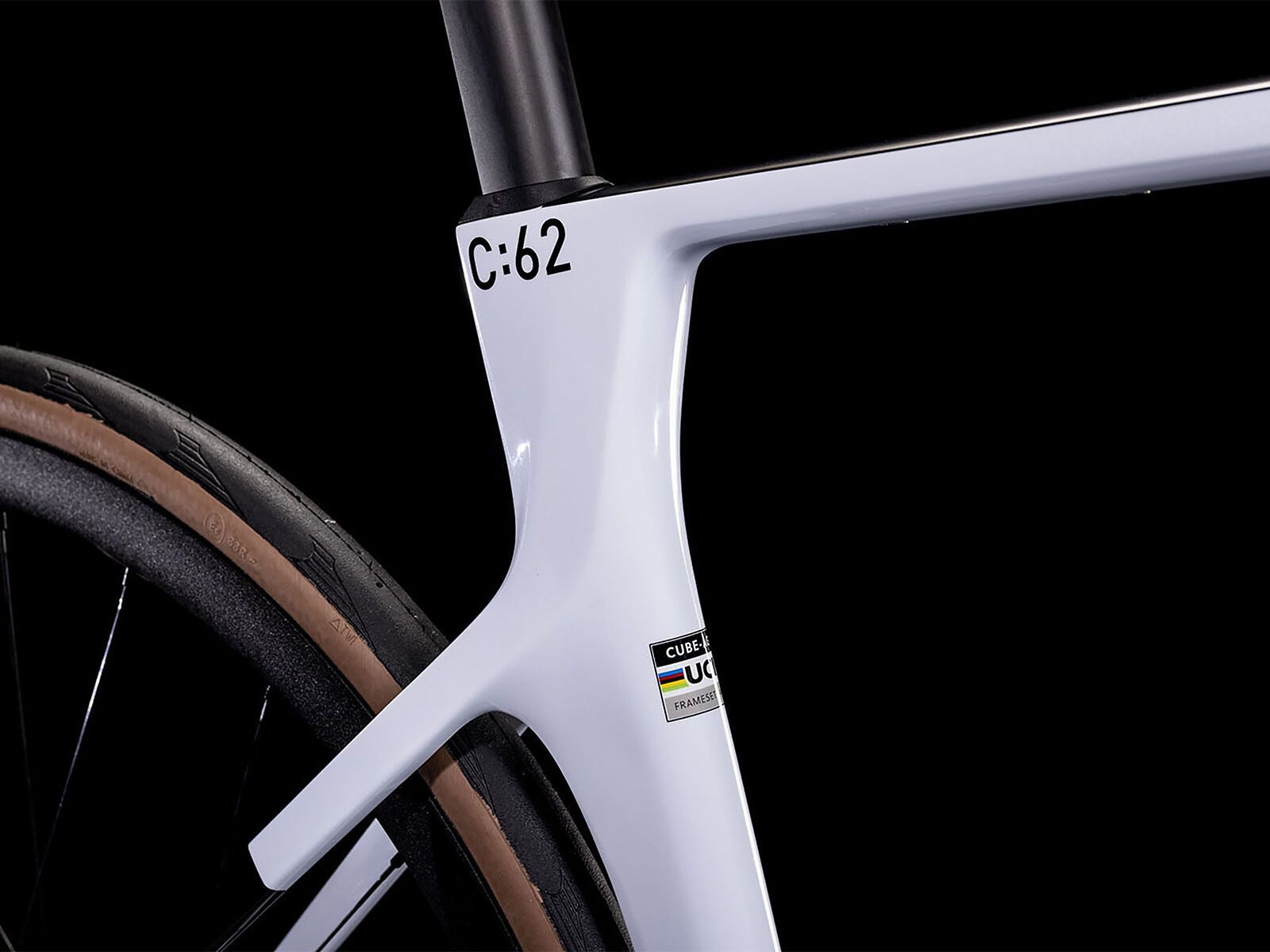 Cube Agree C:62, flashwhite´n´carbon - Bild 4