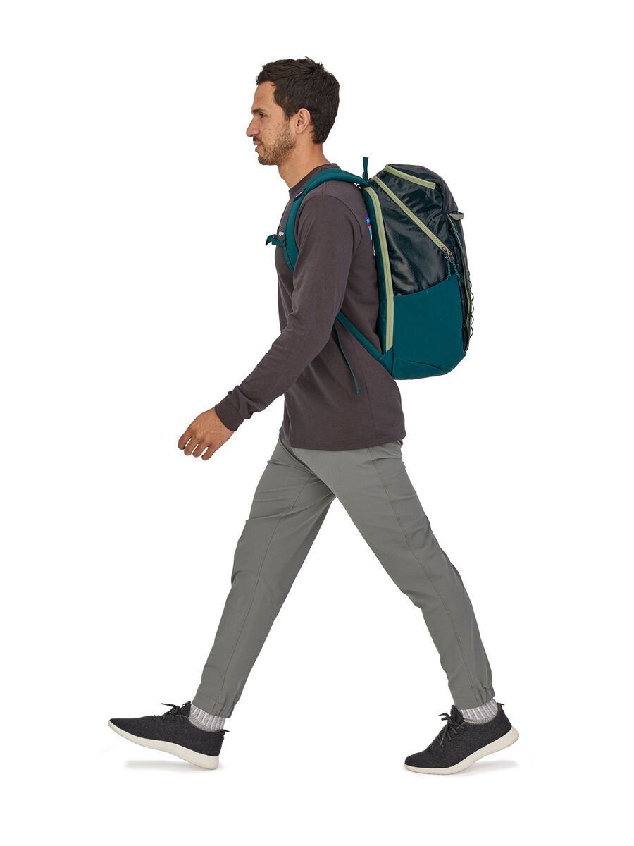 Patagonia Black Hole Pack 32L, dark borealis green - Bild 4