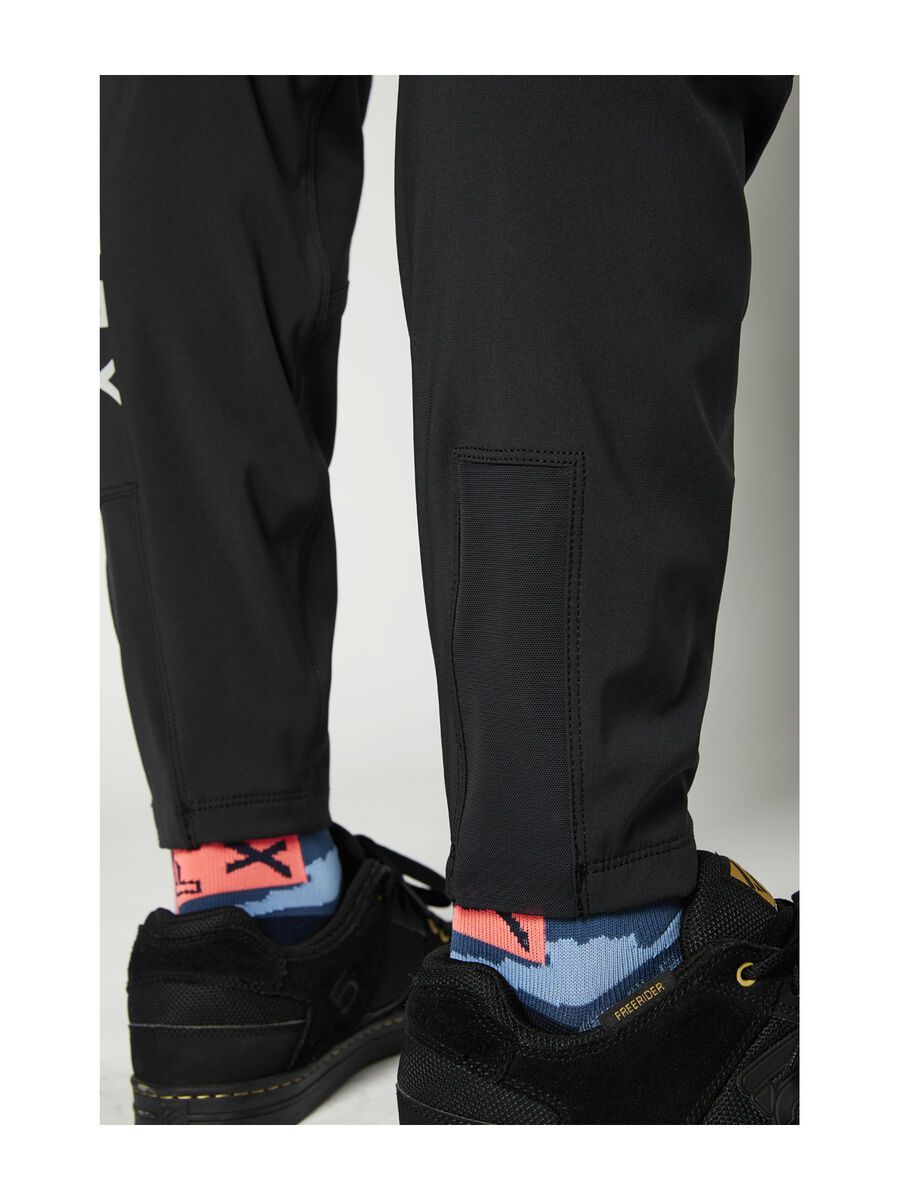 Fox Defend Pant, black - Bild 6