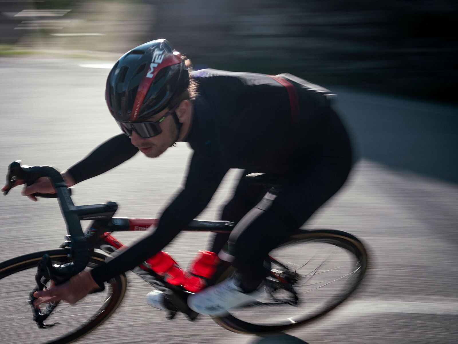 MET Rivale MIPS, black red metallic/glossy - Bild 11