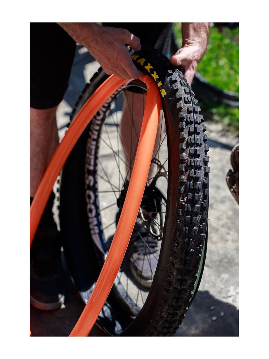 Tubolito Tubo MTB - 27.5 x 1.8-2.5, orange - Bild 9