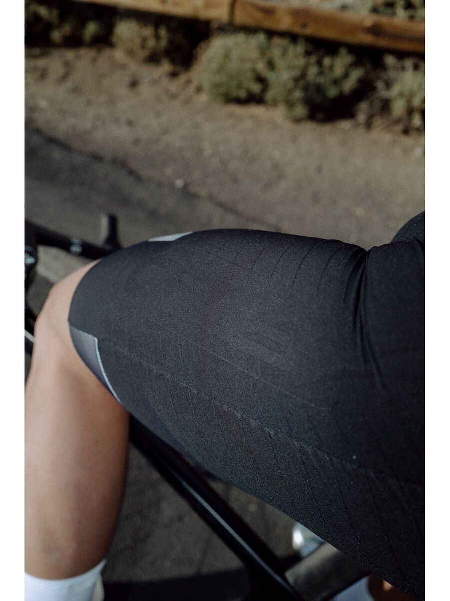 Q36.5 Unique Pro Bib Shorts, schwarz - Bild 11