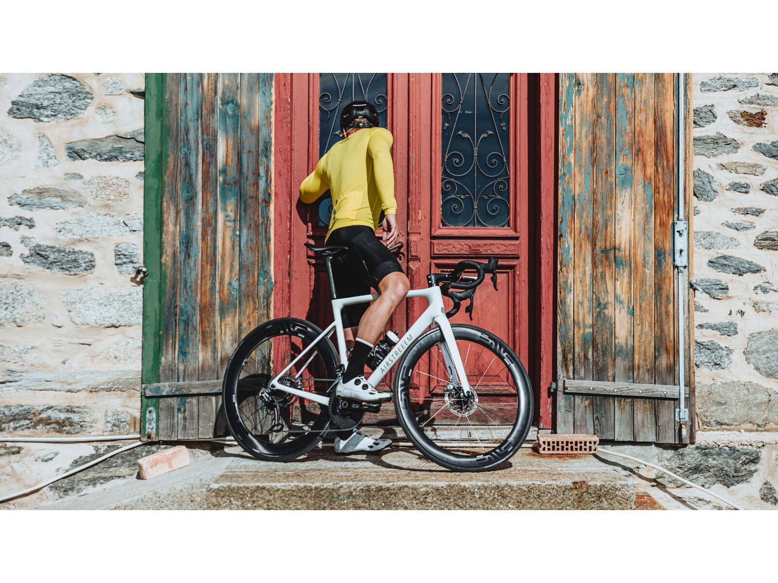 Le Col Long Tech Wool Cycling Socks, black/white - Bild 3