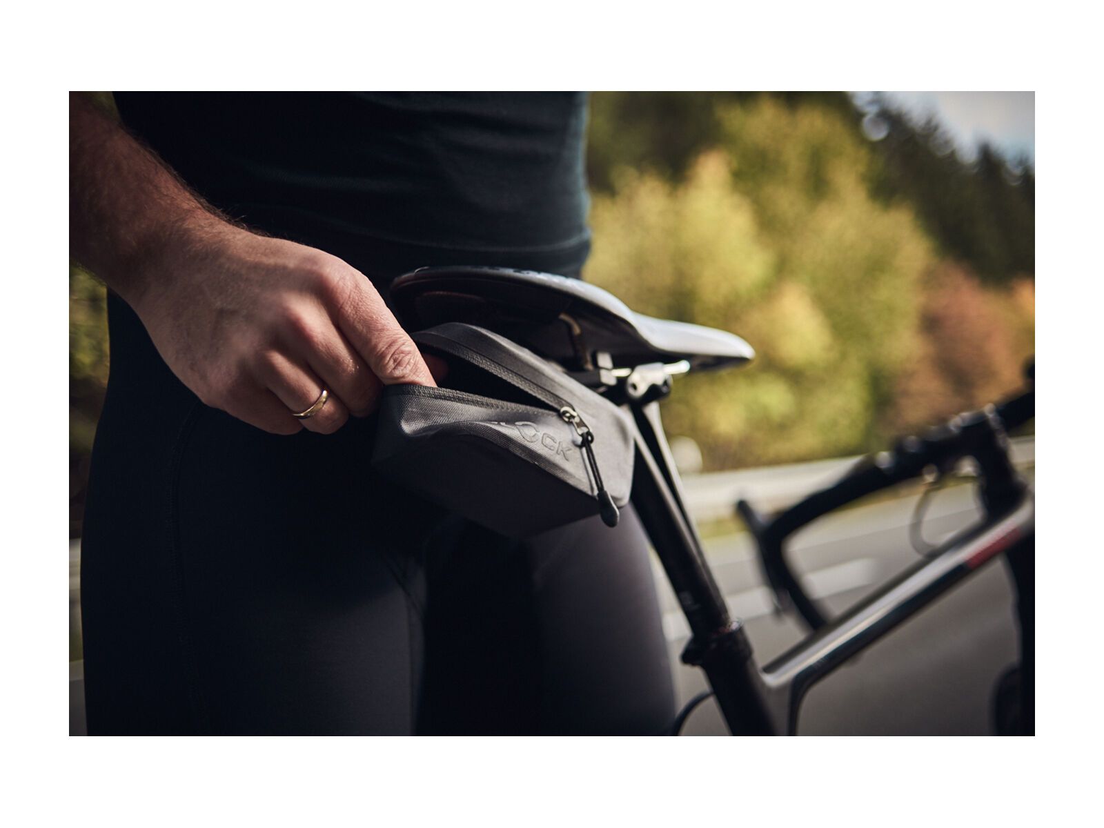 Fidlock Push Saddle Bag 400 + Saddle Base, black - Bild 3