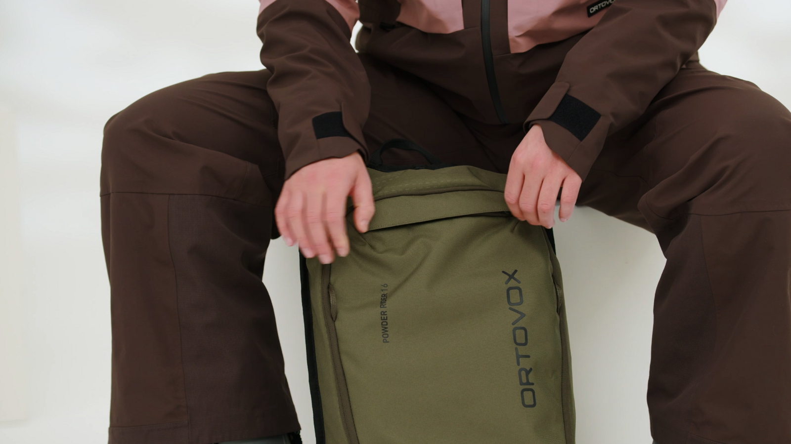 Ortovox Powder Rider 16, black raven - Video 4