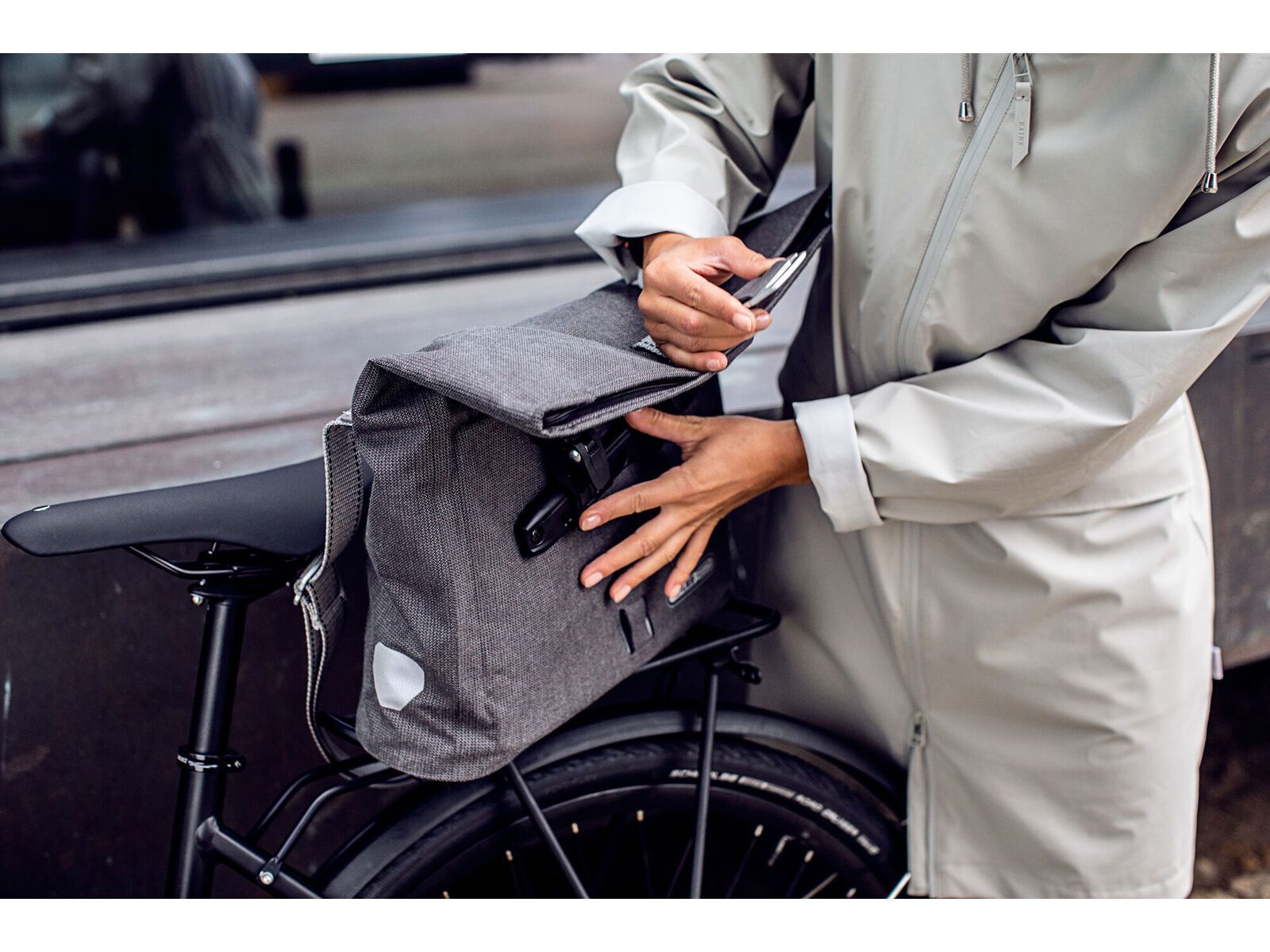 ORTLIEB Twin-City Urban, ash rose - Bild 12