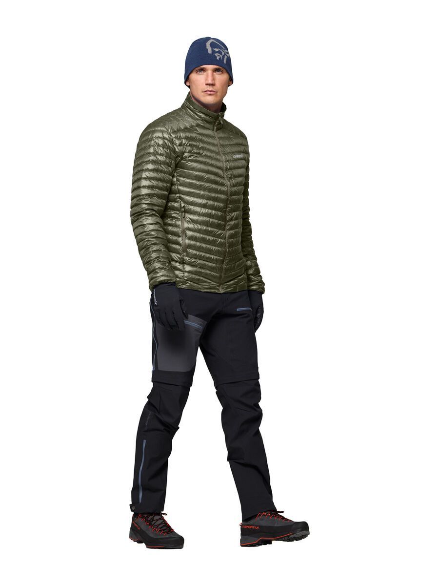 Norrona trollveggen down800 super light Jacket M's, deep lichen green - Bild 5