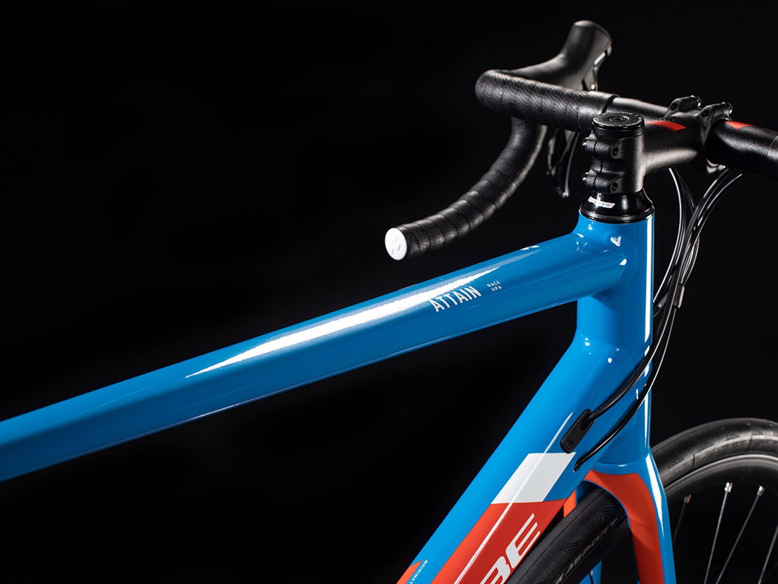 [中古]CUBE-ATTAIN RACE(2020):赤青:58サイズ 中古]CUBE-ATTAIN RACE(2020):赤青:58サイズ 中古]CUBE-ATTAIN