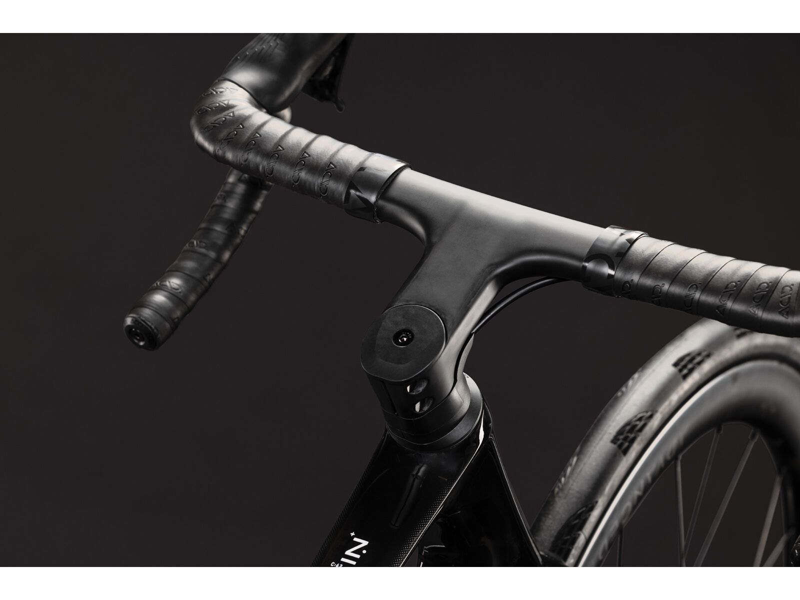 Cube Attain C:62 SLT, carbon´n´white - Bild 2