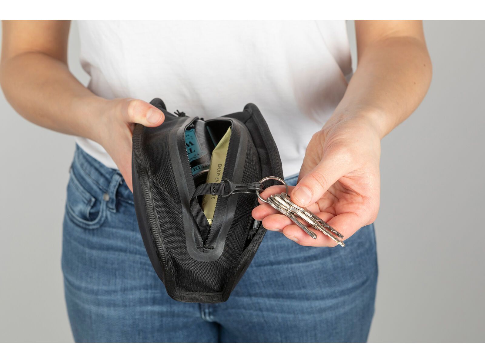 Fidlock Twist Essential Bag M + Bike Base, black/green - Bild 12