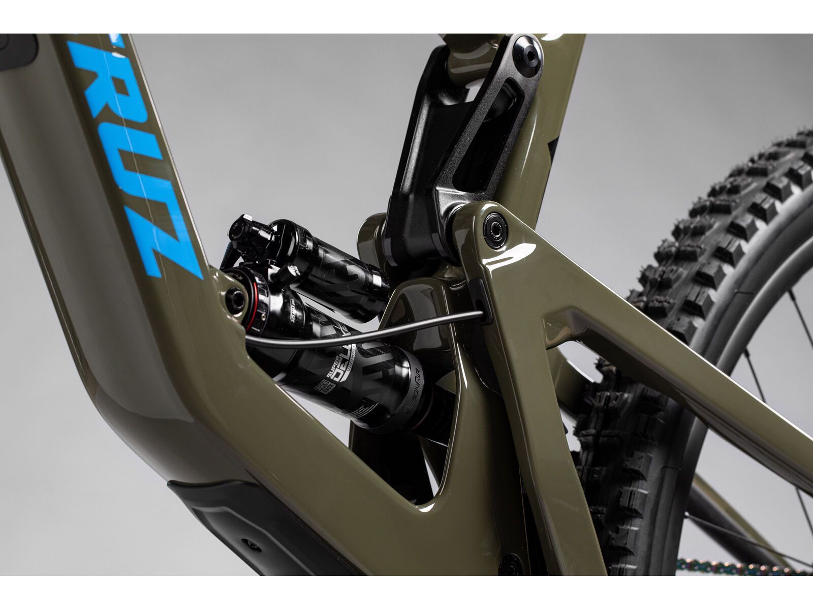 Santa Cruz Bronson C / S / MX, gloss moss/blue - Bild 4