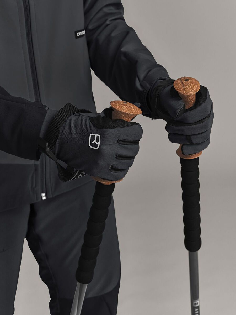 Ortovox Ortler Softshell Plus Jacket W, black raven - Bild 12