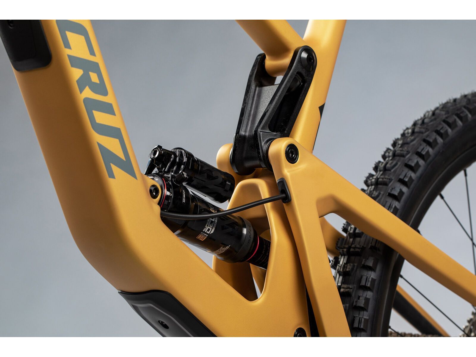 Santa Cruz Bronson CC / X01 / MX, paydirt gold - Bild 7