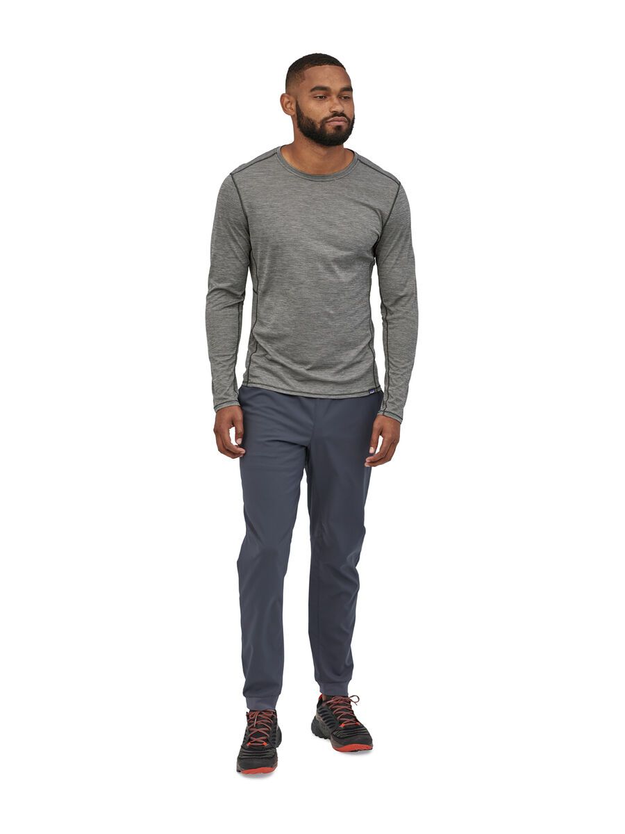 Patagonia Men's Long-Sleeved Capilene Cool Lightweight Shirt, forge grey/feather grey x-dye - Bild 4