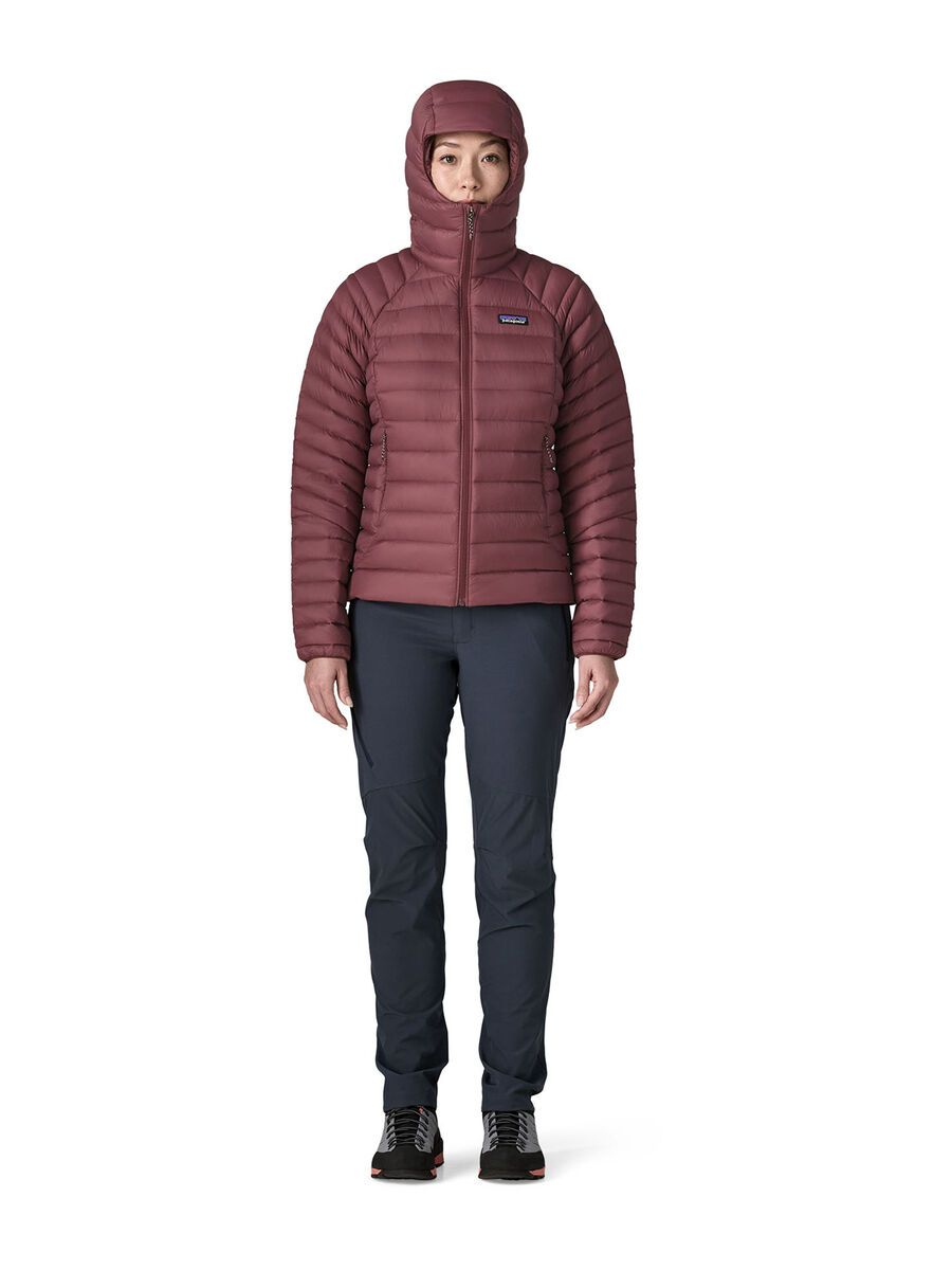 Patagonia Women's Down Sweater Hoody, dark ruby - Bild 13
