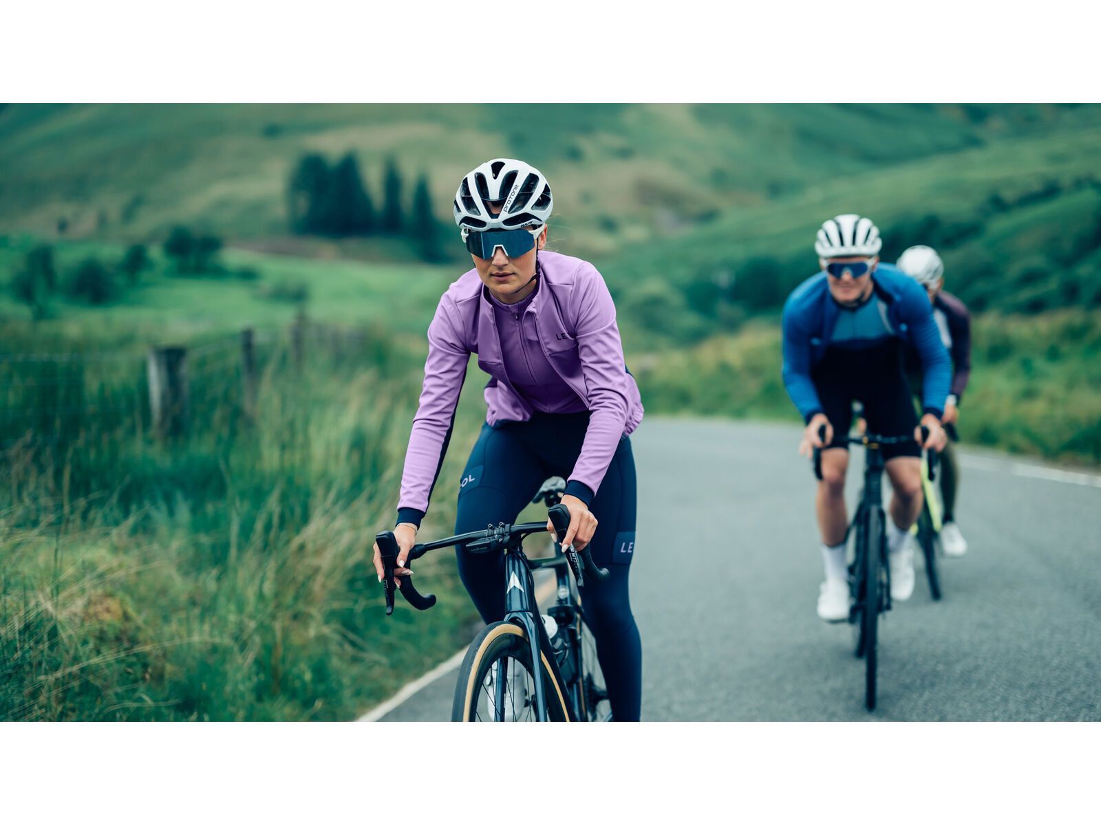 Le Col Womens Sport Cargo Bib Tights, navy/orchid - Bild 13