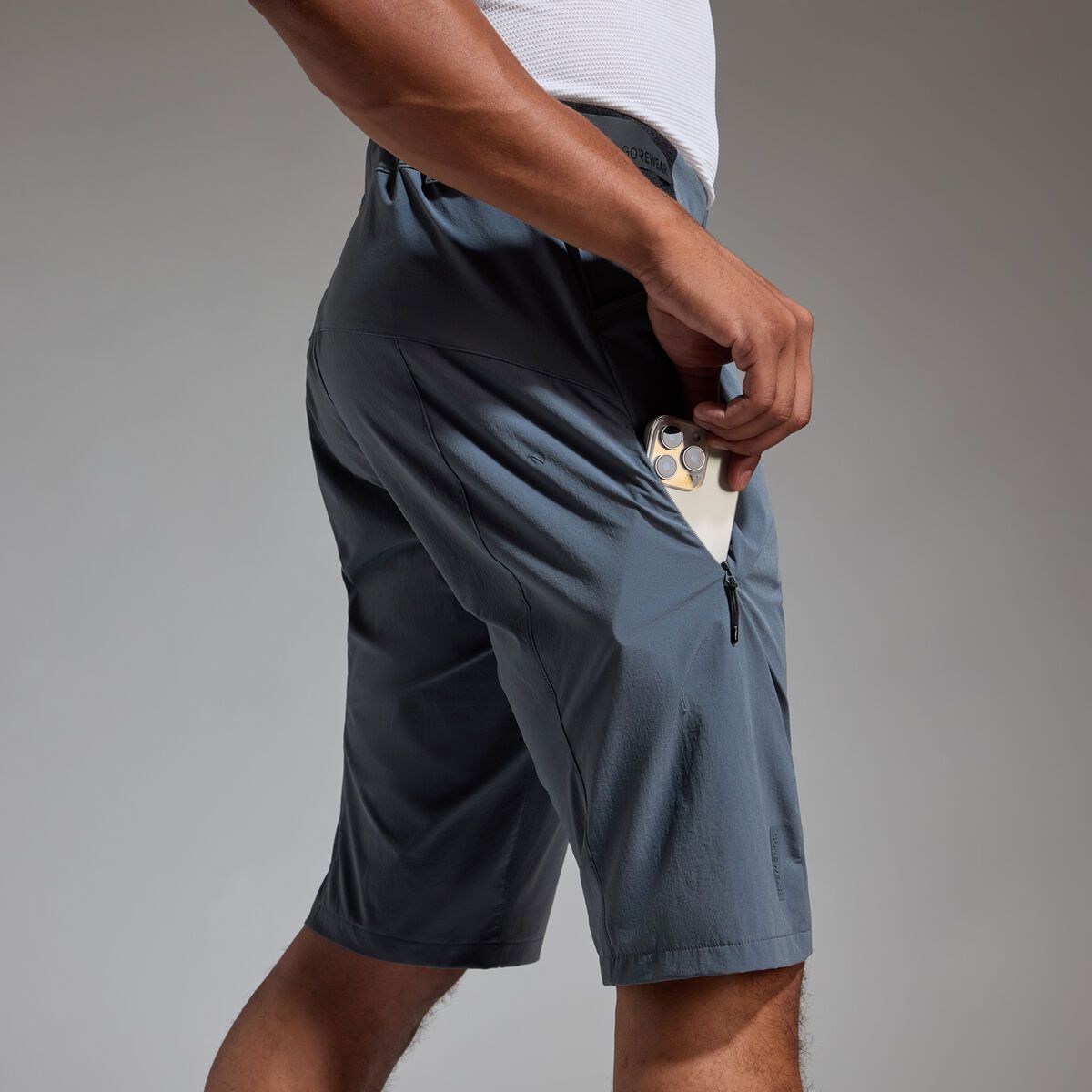 GOREWEAR Fernflow Shorts Herren, lab graphite - Bild 7