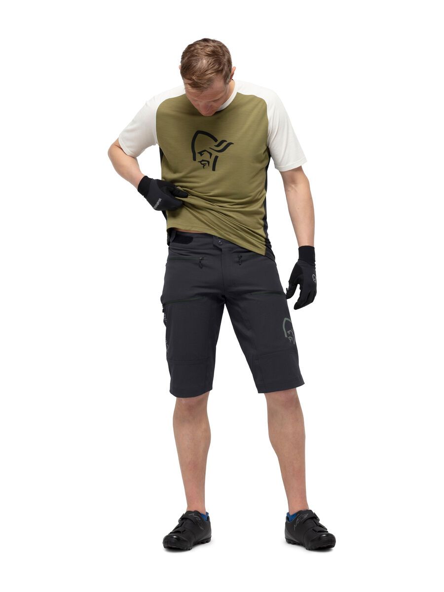 Norrona fjørå flex¹ heavy duty Shorts M's, caviar - Bild 4