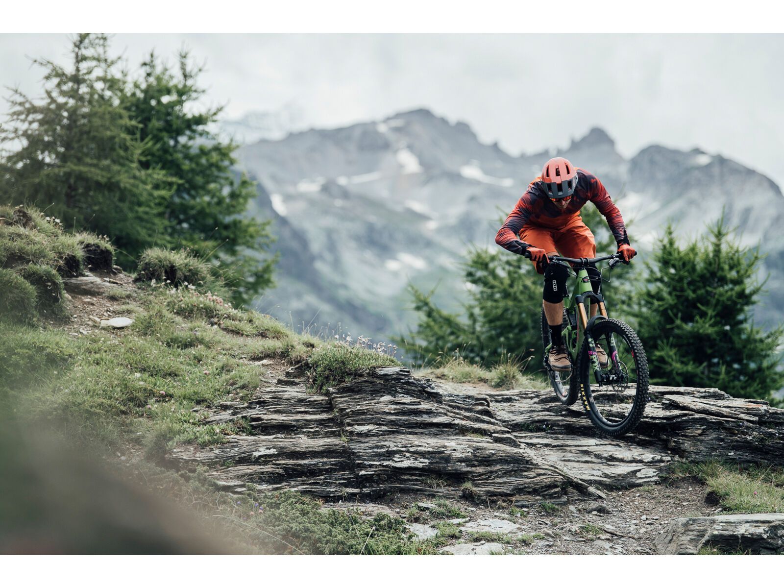 ION Tee Traze AMP LS AFT, crimson earth - Bild 12