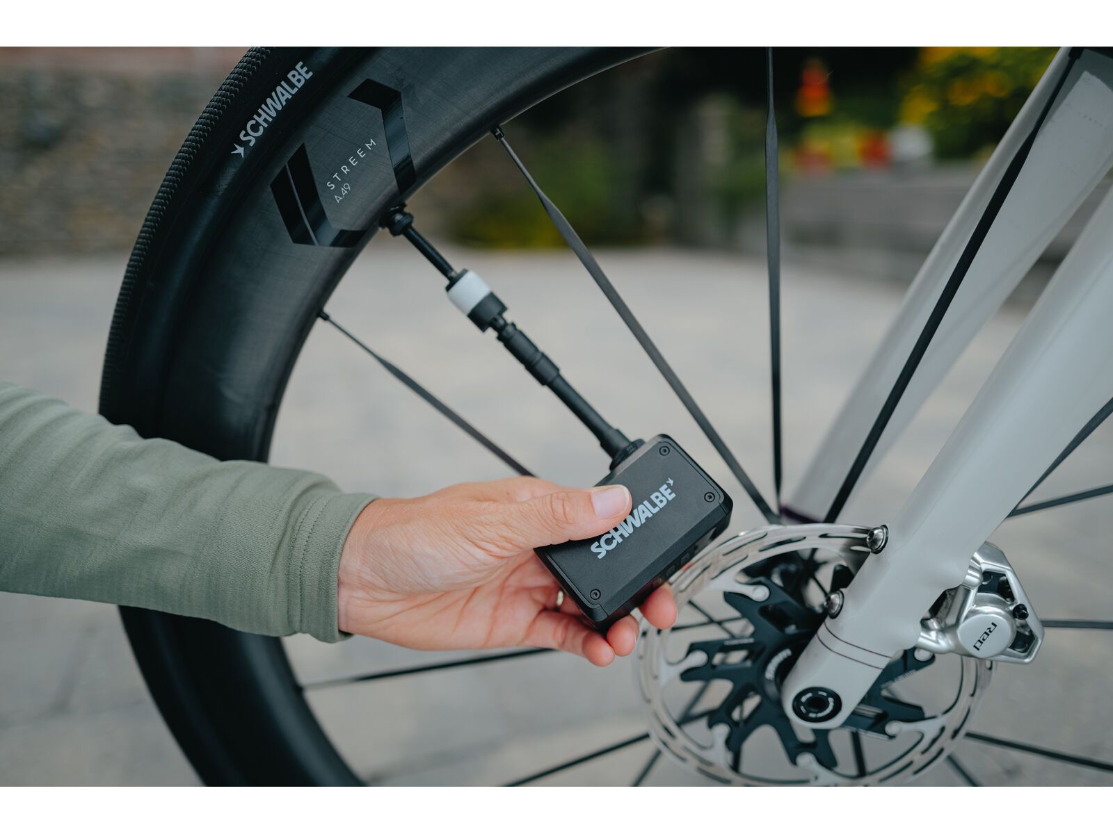 Schwalbe E-Micro Pump - Bild 11