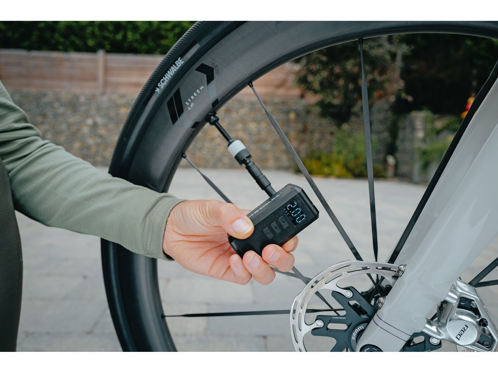 Schwalbe E-Micro Pump - Bild 10