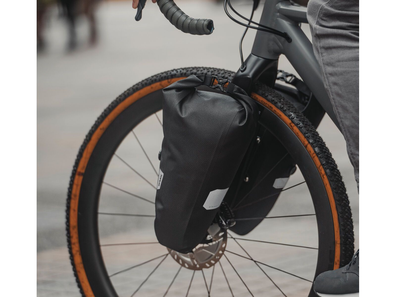 Topeak QR Fork DryBag 5.8L Bolt-on - Bild 5