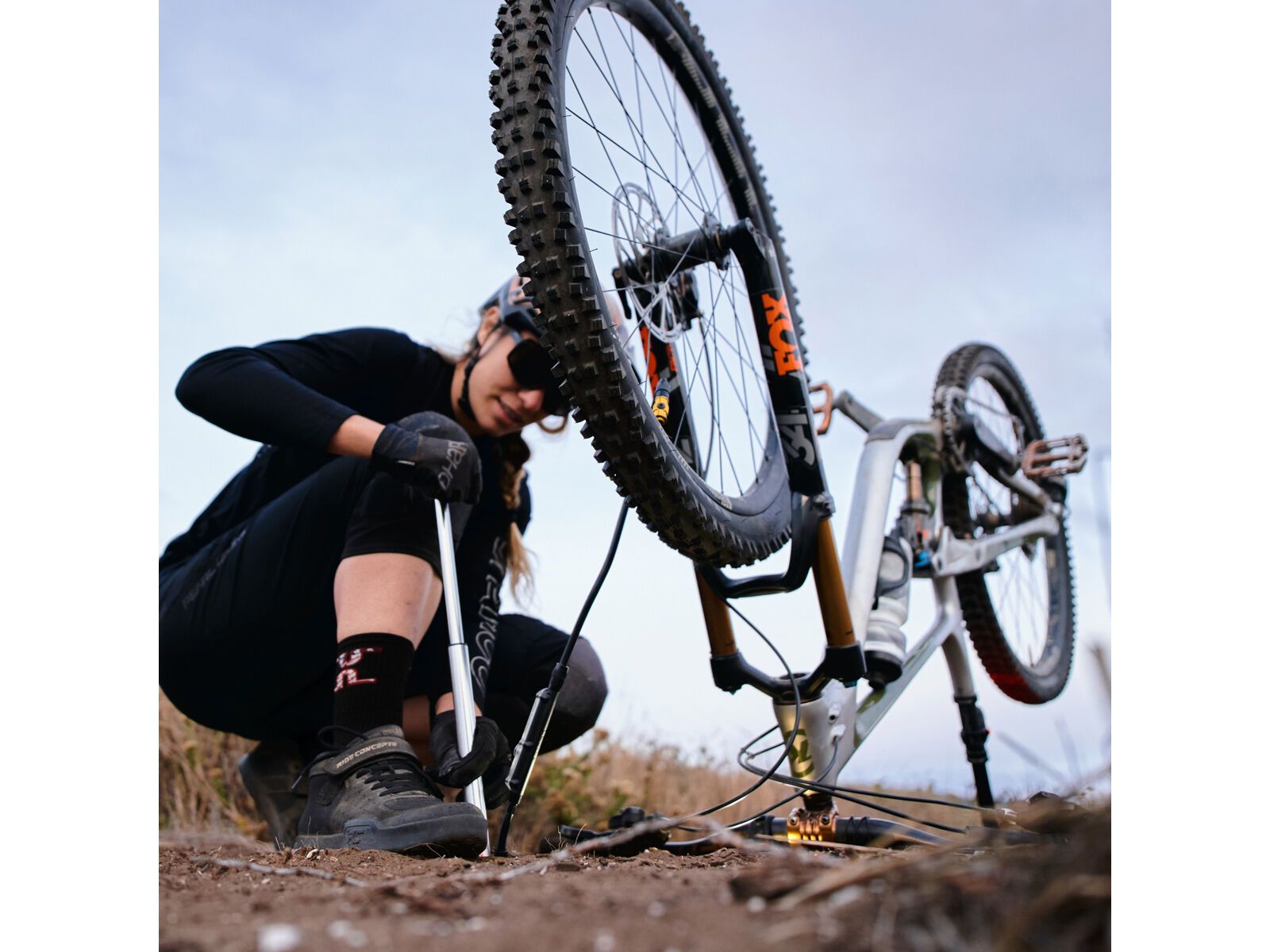 Lezyne Micro Floor Drive Digital HVG, silver - Bild 6