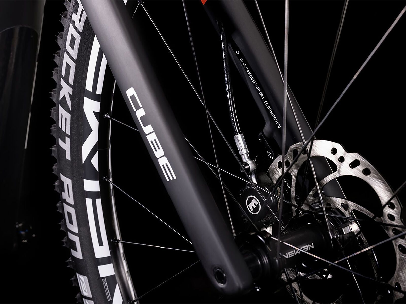 Cube Elite 240 C:62 Pro, carbon´n´blue´n´red - Bild 3