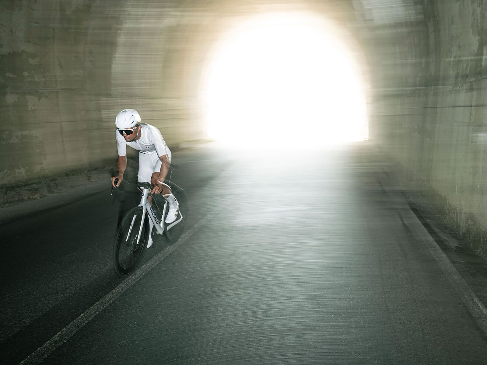 MET Manta MIPS, absolute white limited edition - Bild 13