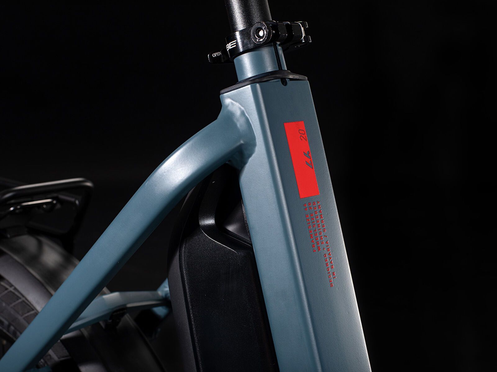 Cube Compact Sport Hybrid, blue´n´red - Bild 5