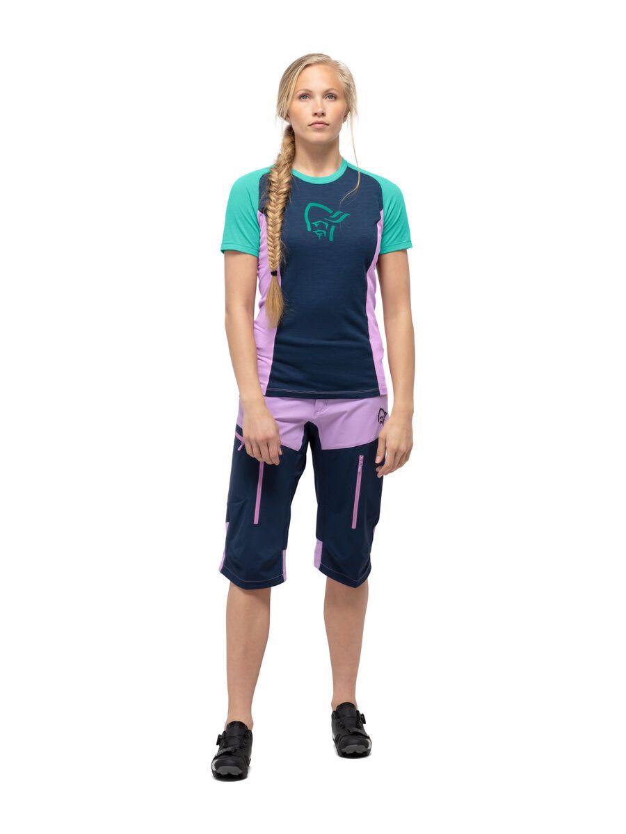 Norrona fjørå wool T-Shirt W's, indigo night/violet tulle - Bild 3