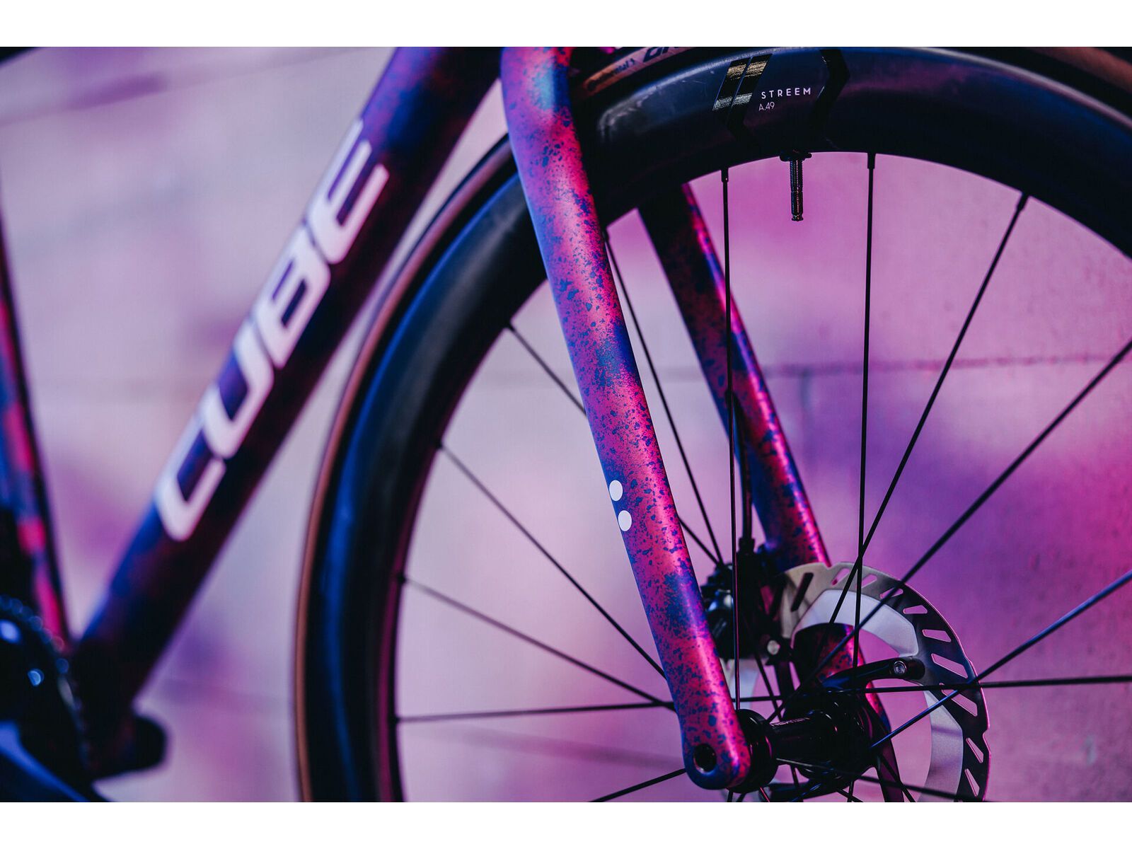 Cube Litening Air C:68X Race, dazzlepink´n´blue - Bild 13
