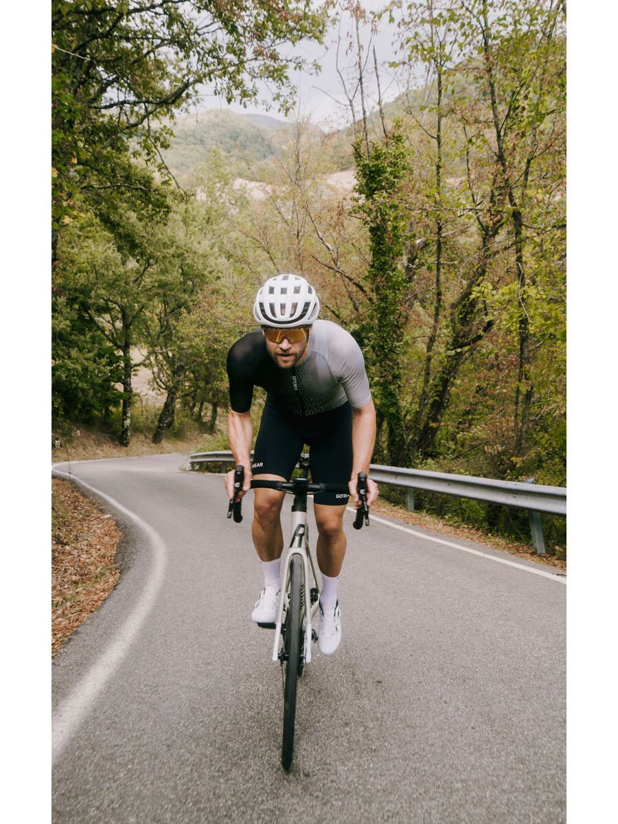 GOREWEAR Spinshift kurze Trägerhose+ Herren, black - Bild 8