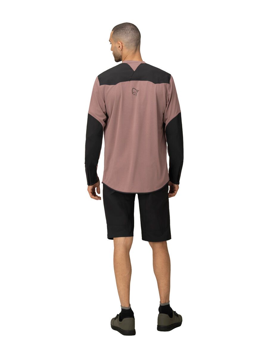 Norrona skibotn equaliser tech Long sleeve M's, grape shake - Bild 4