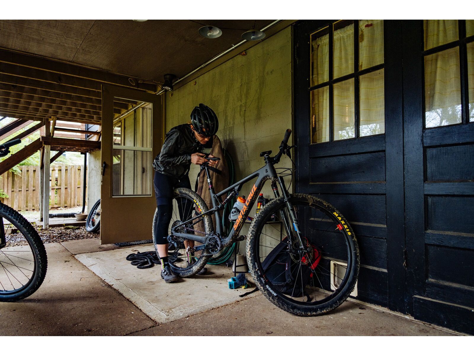 Santa Cruz Blur C / XT / RSV / 29, dark matter/salmon - Bild 11