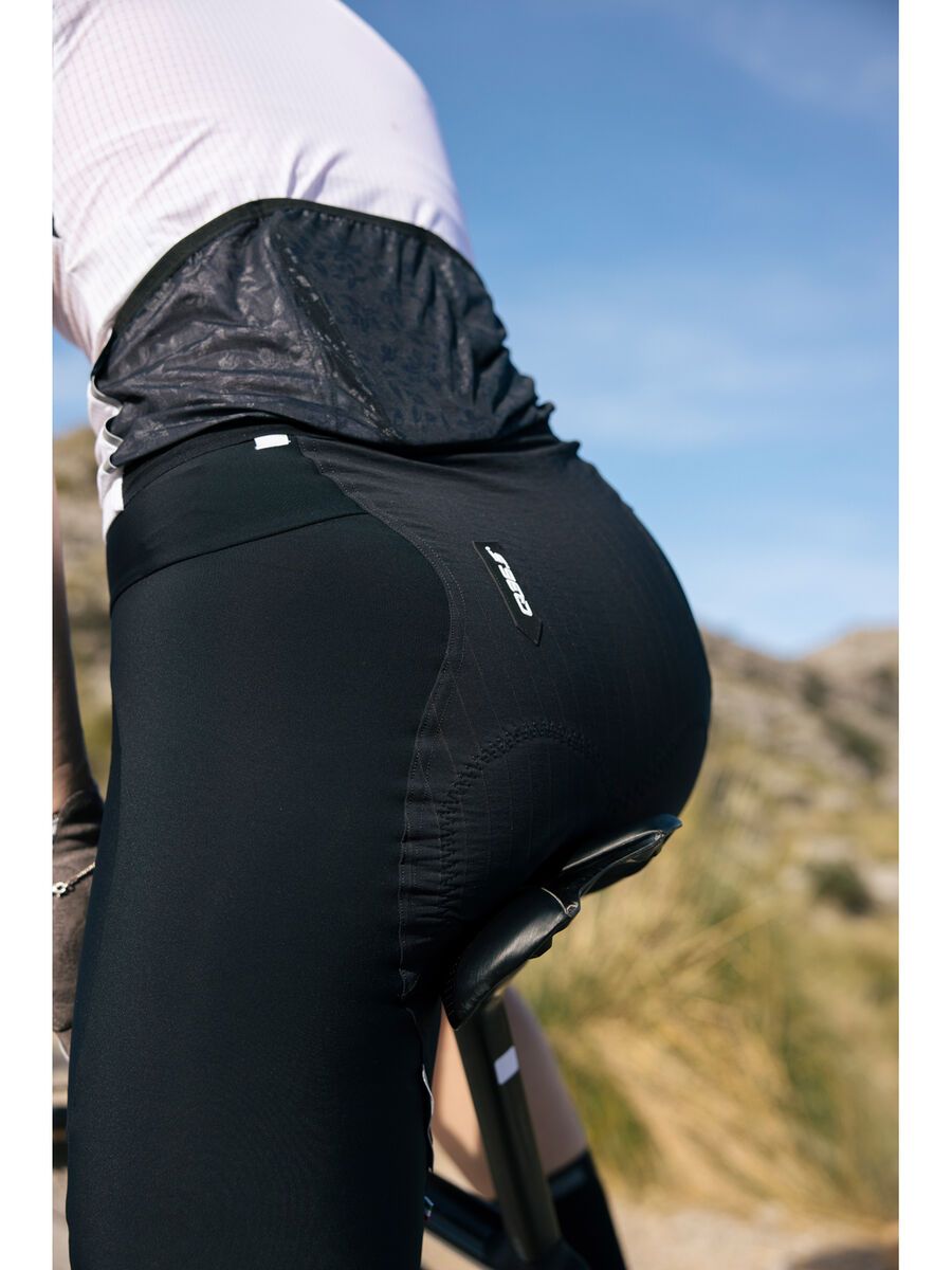 Q36.5 Essential Half Shorts Women, black - Bild 6