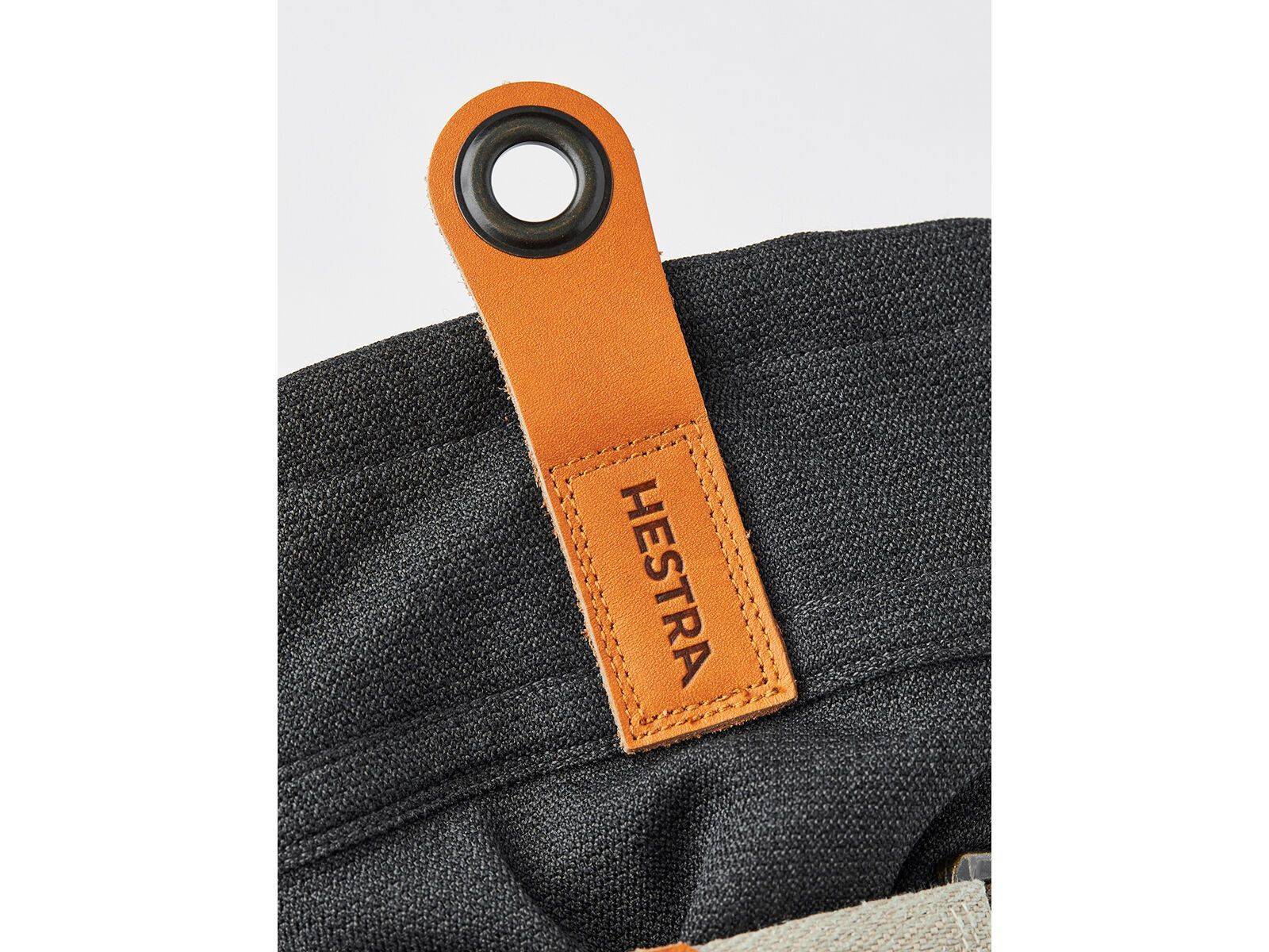 Hestra Army Leather Patrol Gauntlet Mitt, charcoal - Bild 8