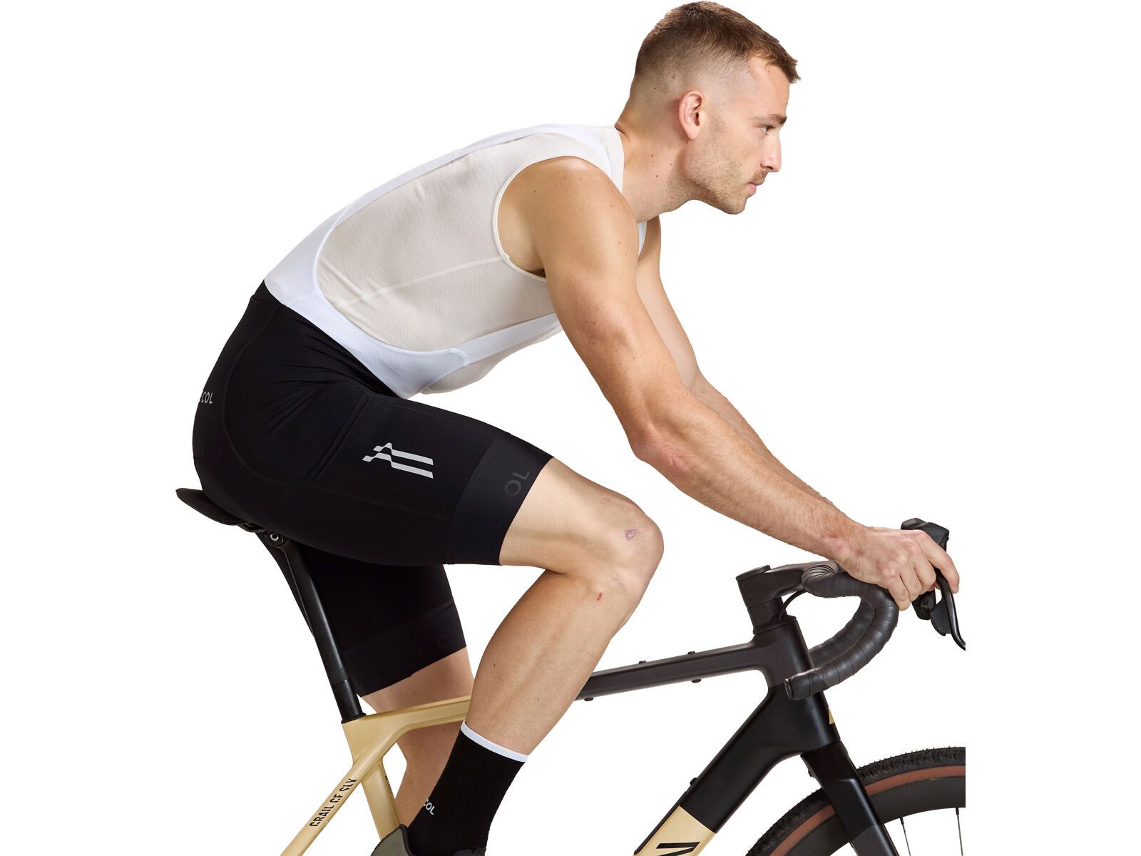 Le Col ARC Cargo Bib Shorts, black - Bild 10