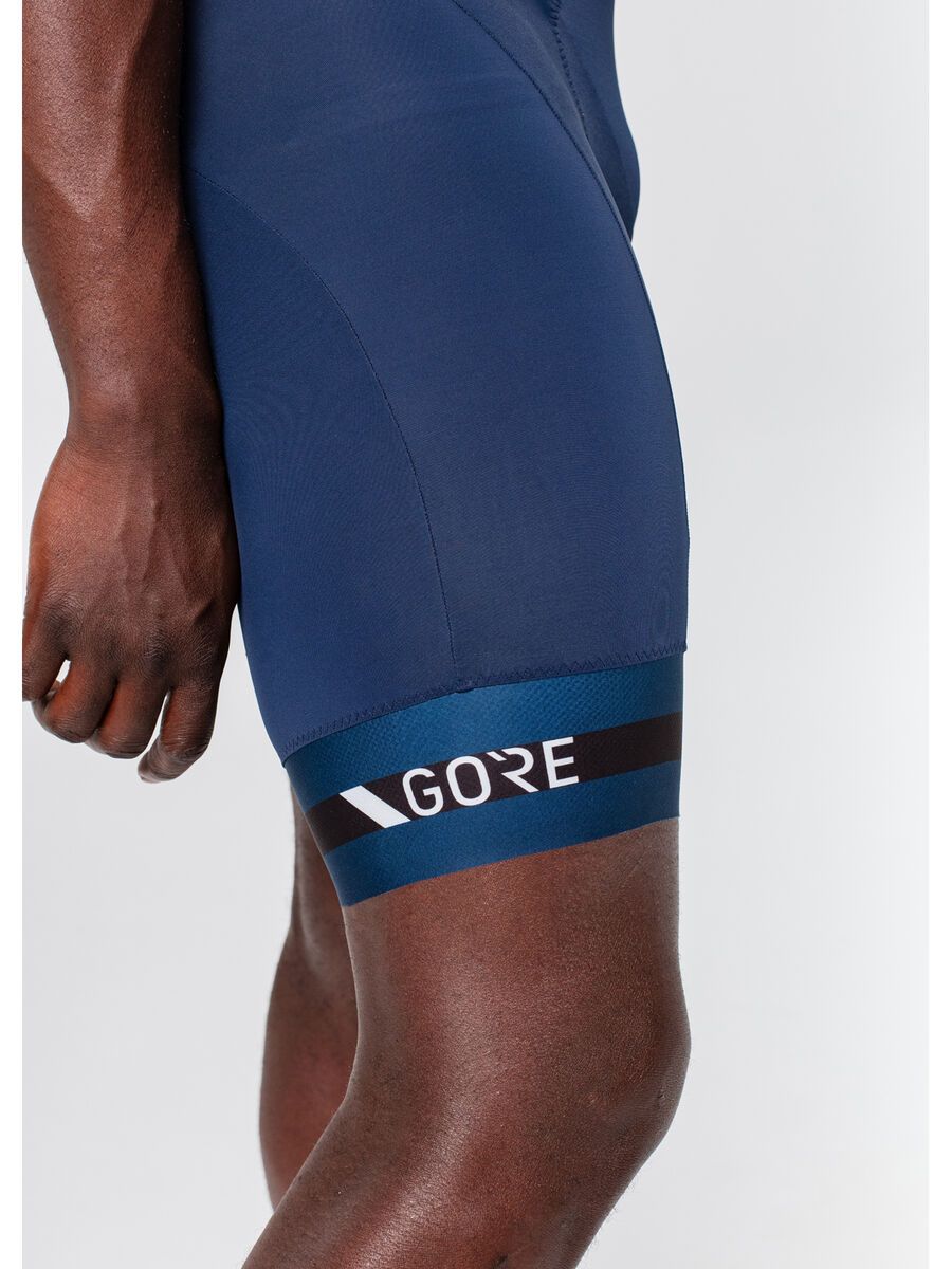 GOREWEAR Torrent kurze Trägerhose+ Herren, orbit blue - Bild 4