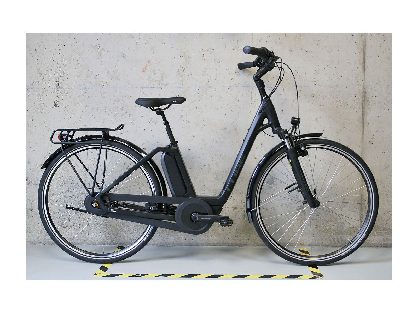 *** 2. Wahl *** Cube Town Hybrid ONE RT 400 Easy Entry 2018, black´n´frostgreen - E-Bike | Größe 42 cm - Bild 2