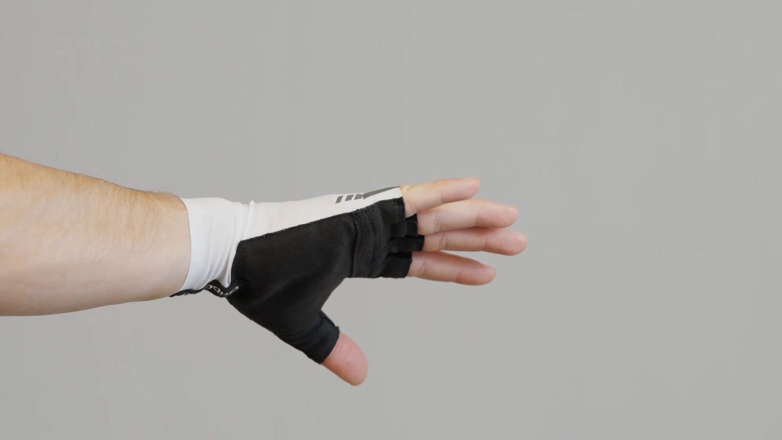 GripGrab Faststream Aero Short Finger Gloves, black - Video 8