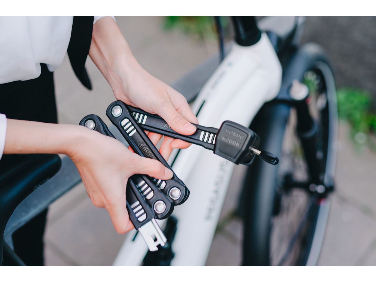 Abus Bordo 6200K/90 + Halter SH, black - Bild 19