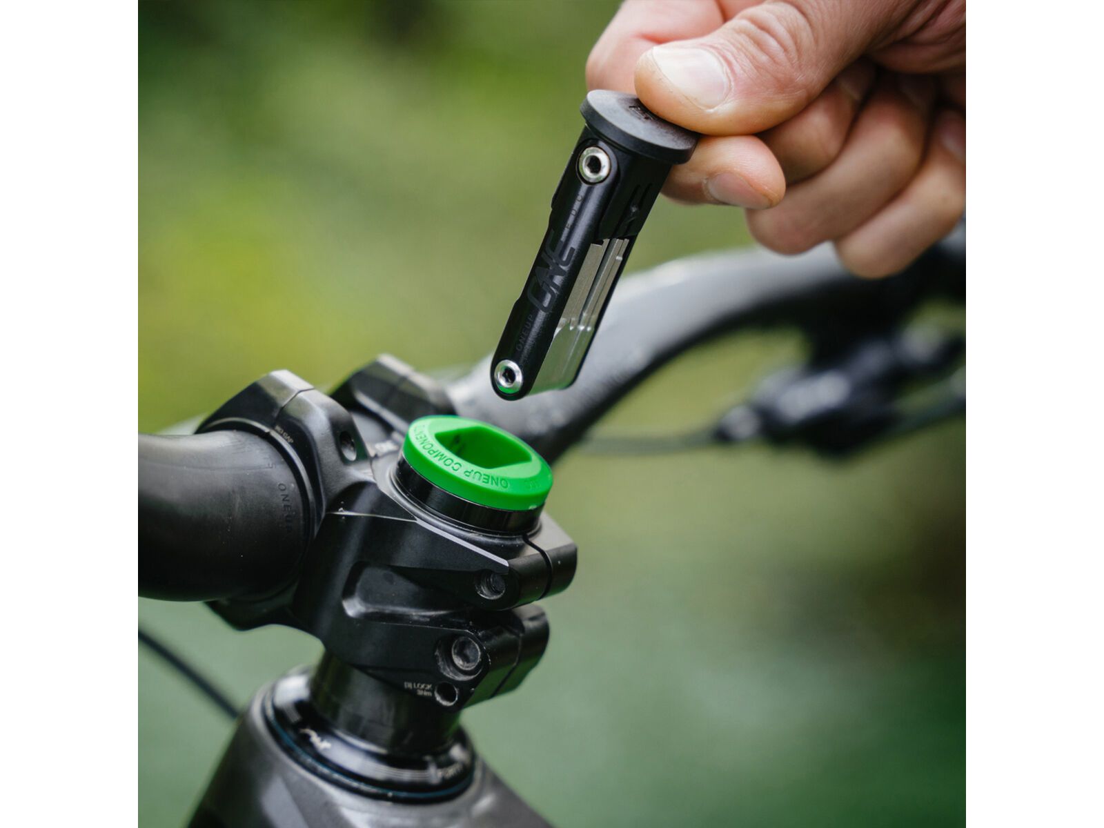 OneUp Components EDC Lite Tool, black - Bild 11